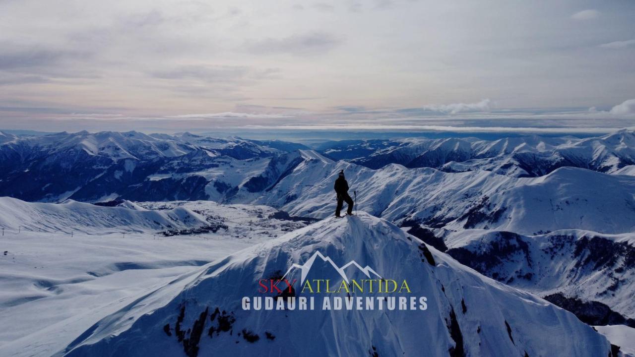 Hostel Gudauri Adventure エクステリア 写真