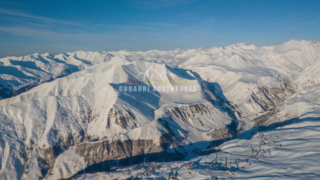 Hostel Gudauri Adventure エクステリア 写真