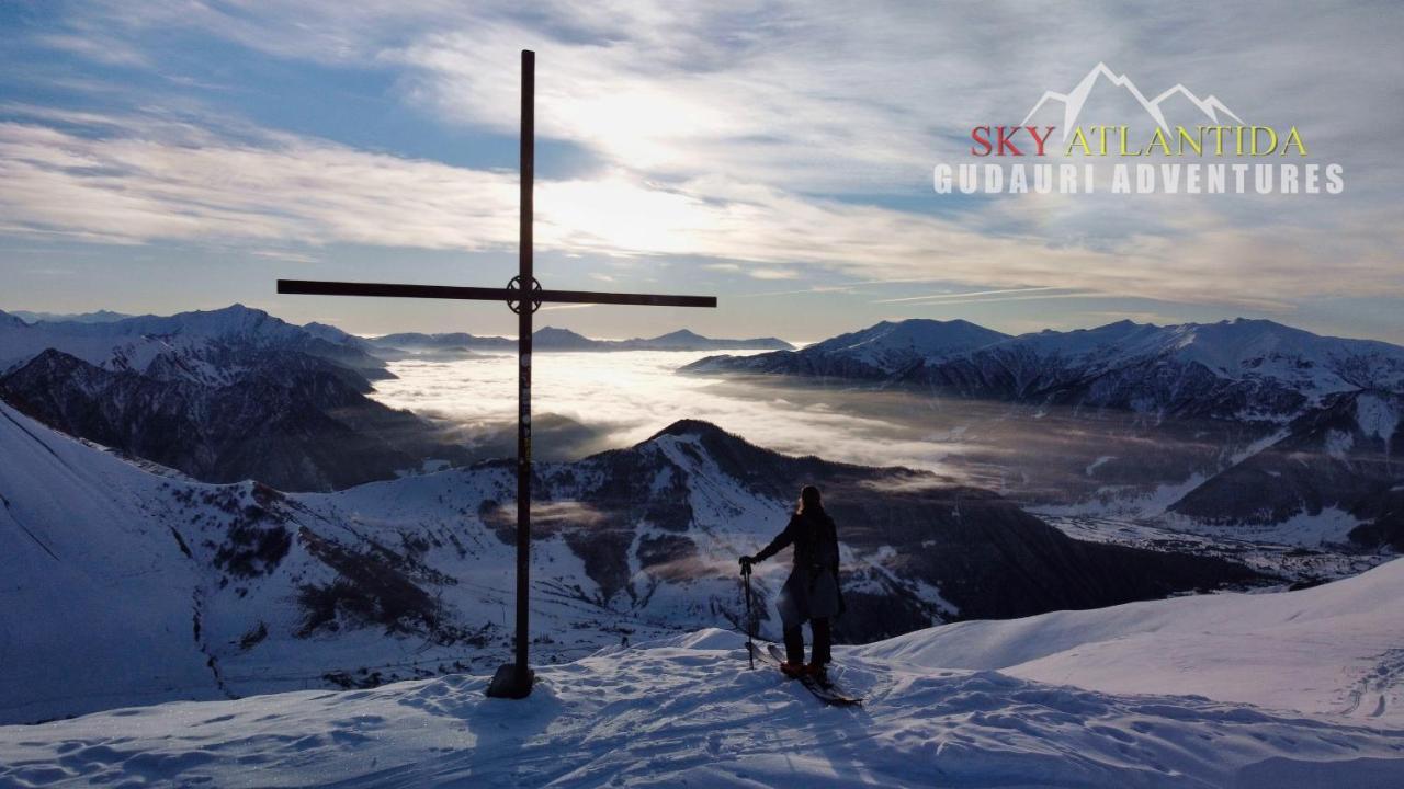 Hostel Gudauri Adventure エクステリア 写真