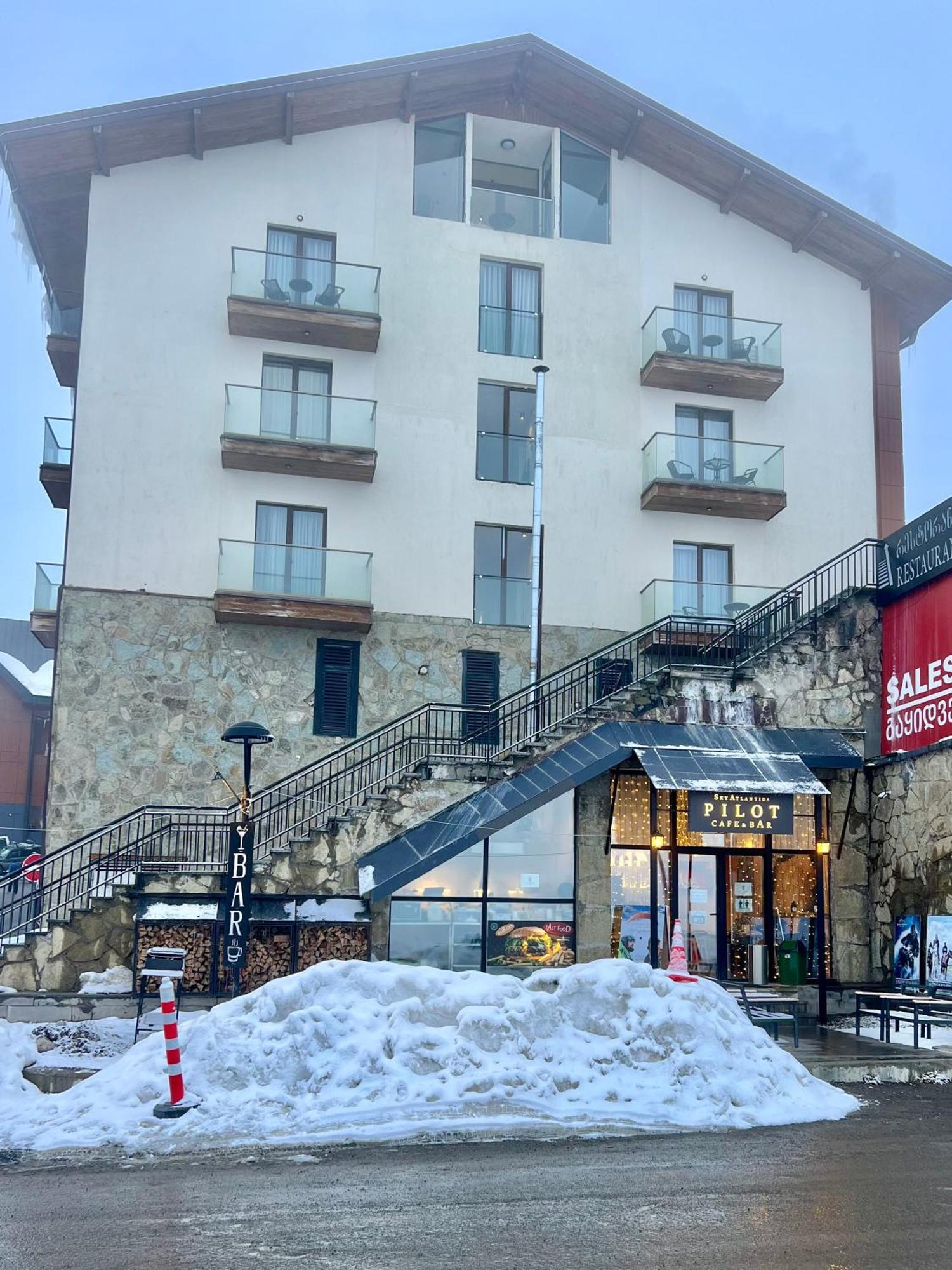 Hostel Gudauri Adventure エクステリア 写真
